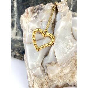 Gold Ripple Heart Necklace